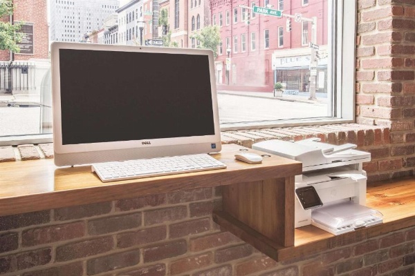 La Quinta Inn & Suites by Wyndham Baltimore Downtown image 12